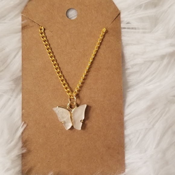 Butterfly Necklace 18inches Gold Plated Link Chain - Picture 2 of 11